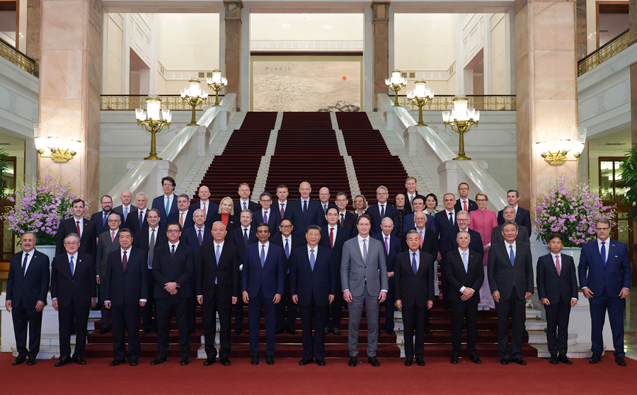 习近平会见国际工商界代表(图3)