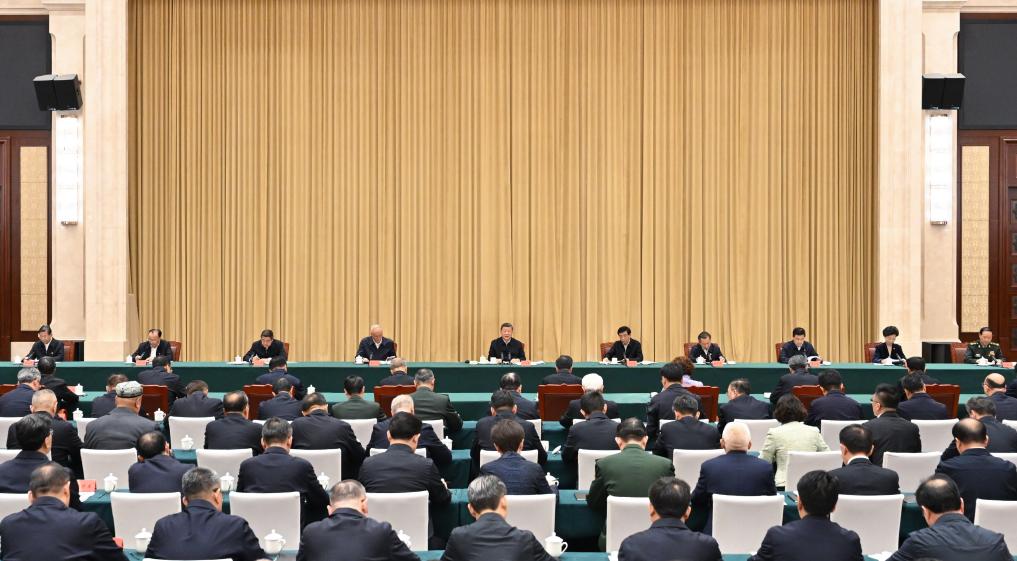 习近平：完整准确全面贯彻新时代党的治疆方略 努力建设团结和谐、繁荣富裕、文明进步、安居乐业、生态良好的社会主义现代化新疆(图2)