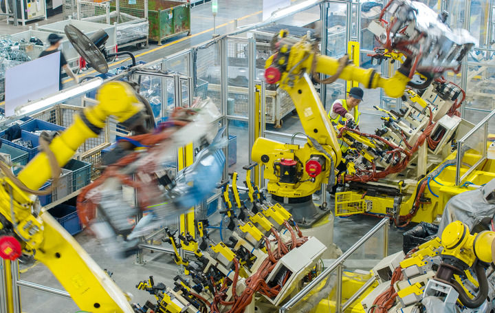 思想之光照亮奋进之路——以习近平同志为核心的党中央引领中国经济社会高质量发展迈向新境界(图4)