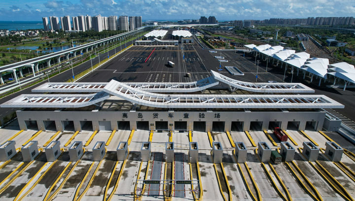 思想之光照亮奋进之路——以习近平同志为核心的党中央引领中国经济社会高质量发展迈向新境界(图15)