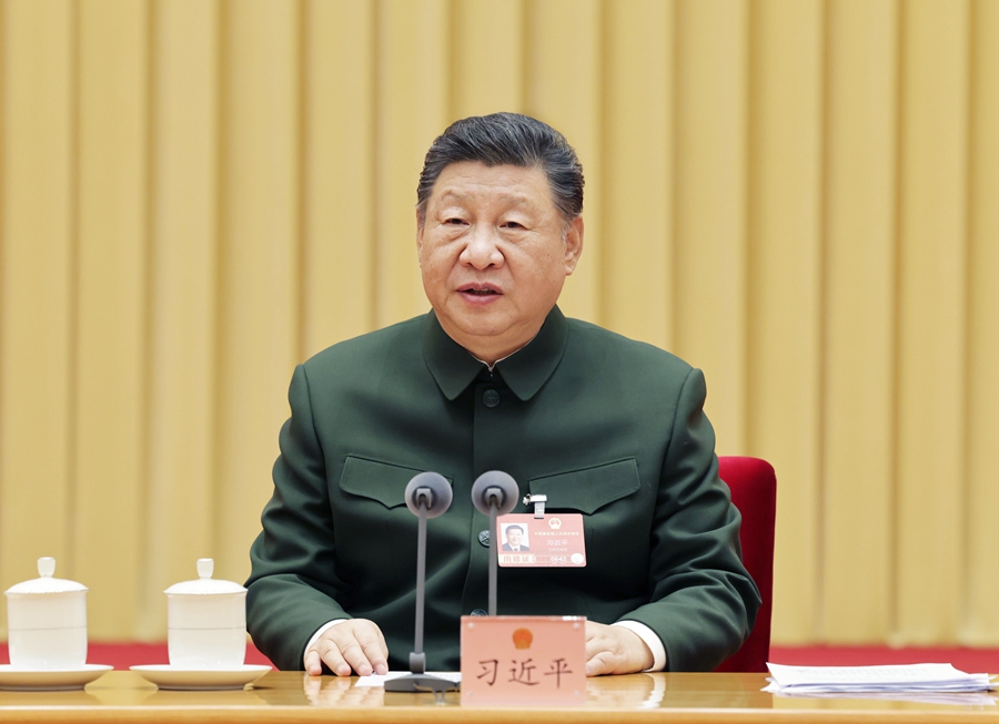 习近平在出席解放军和武警部队代表团全体会议时强调 充分发挥政治建军特有优势 凝心聚力推动国防和军队现代化行稳致远(图1)