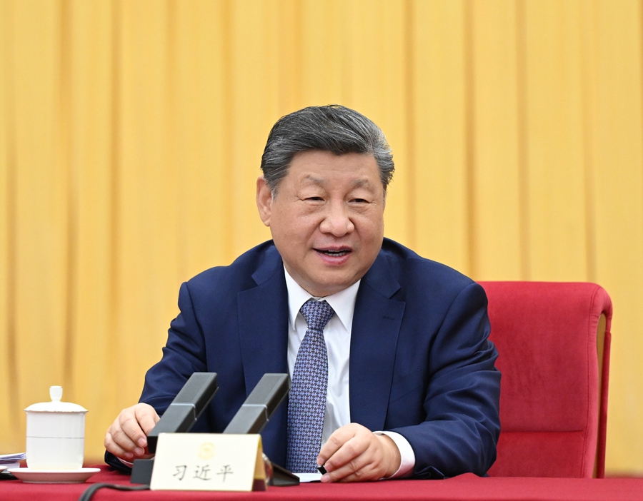 习近平看望参加政协会议的农工党九三学社医药卫生界社会福利和社会保障界委员(图1)