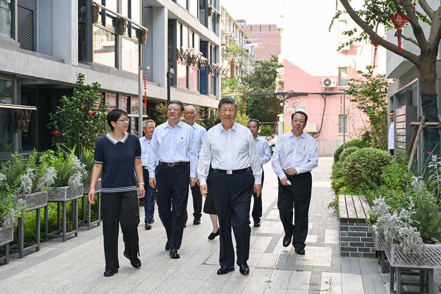 习近平在上海考察(图1)